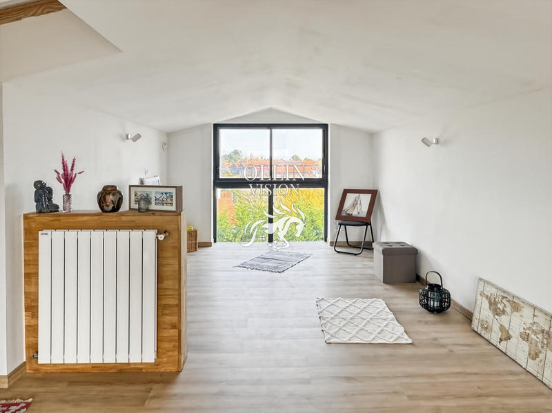 Villa - 200 m² - 6 pièces