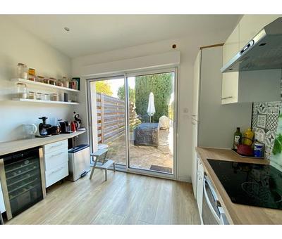 Maison traditionnelle - 105 m² - 6 pièces