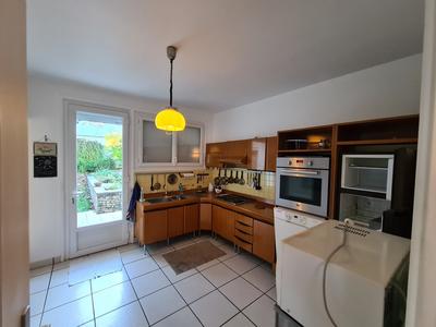 Villa - 196 m² - 8 pièces