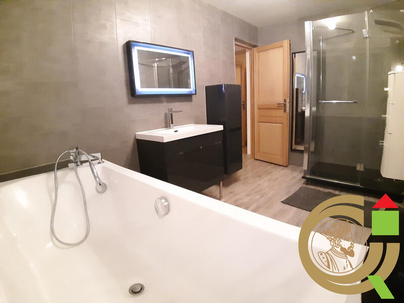 Maison - 83 m² - 3 pièces