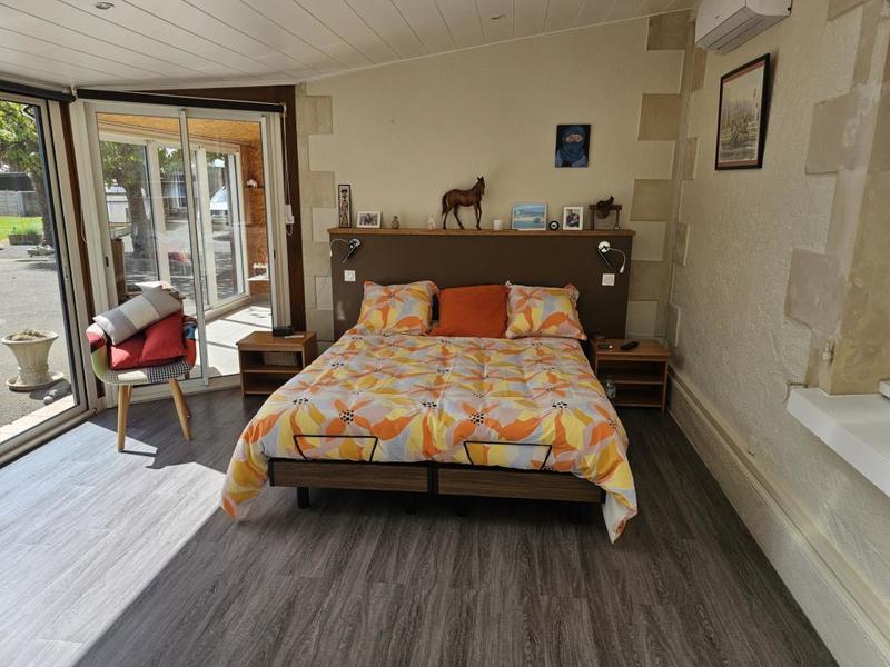 Maison - 220 m² - 8 pièces