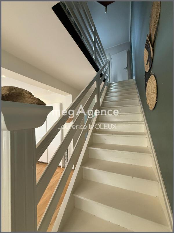 Maison traditionnelle - 181 m² - 7 pièces