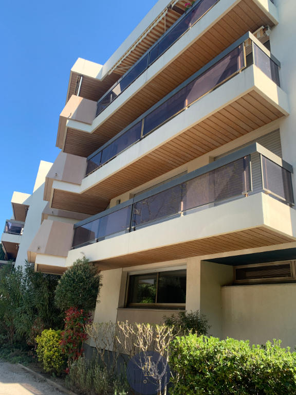 Appartement - 101 m² - 3 pièces