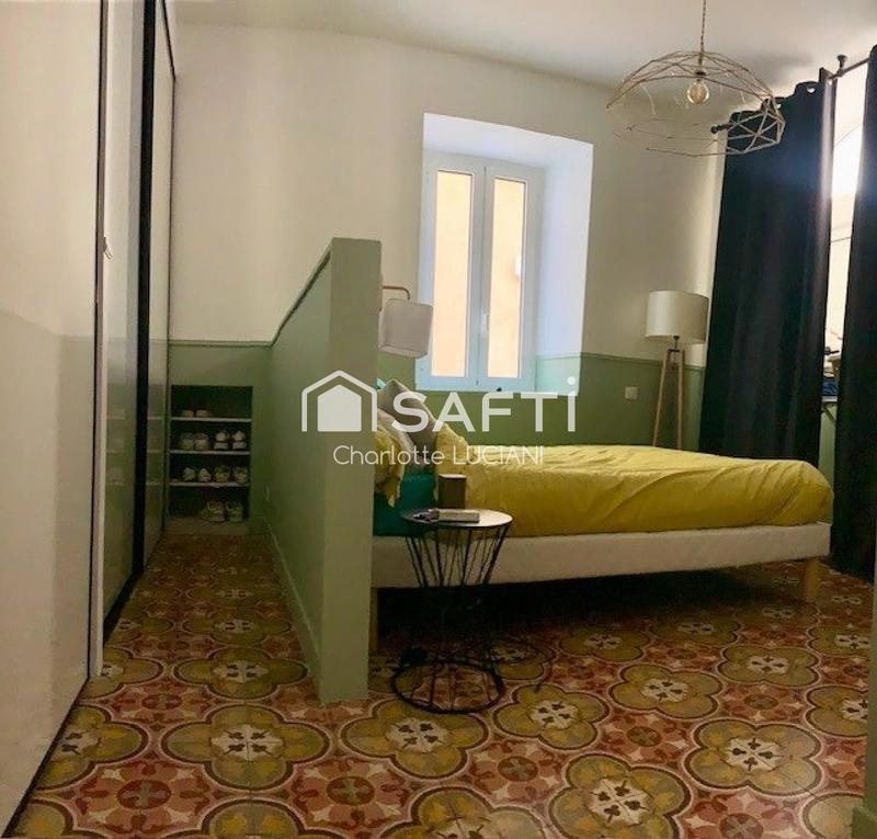 Appartement - 110 m² - 5 pièces