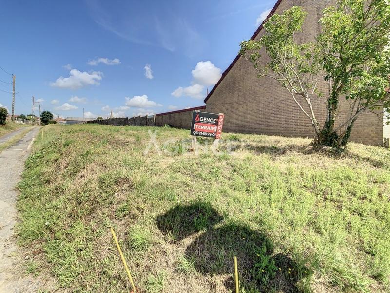 Terrain constructible - 856 m²