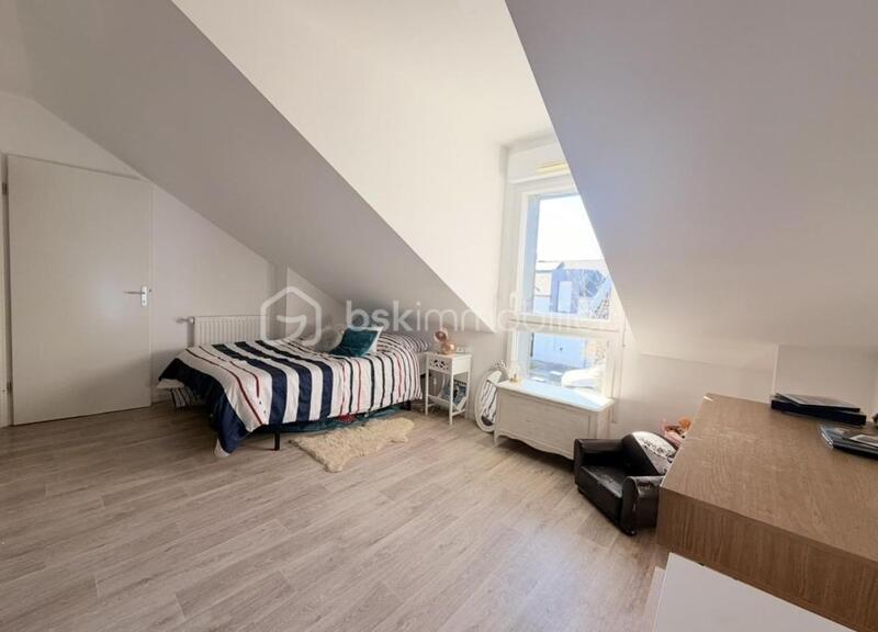 Maison - 106 m² - 5 pièces