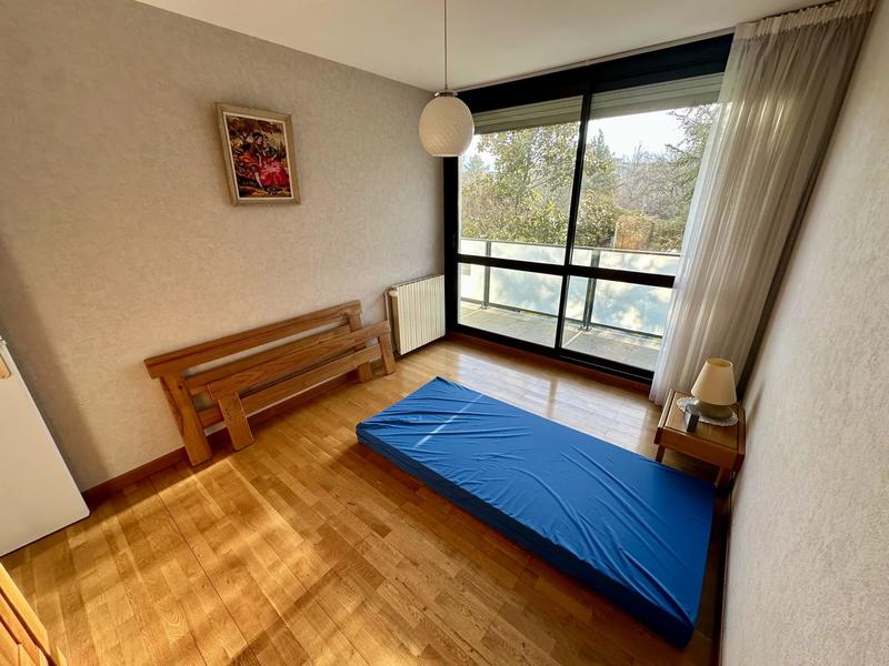 Appartement - 75 m² - 4 pièces