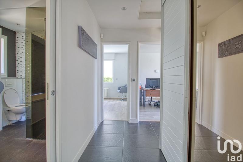 Maison - 195 m² - 7 pièces