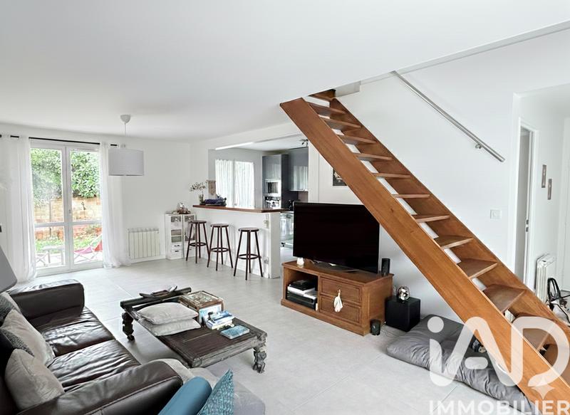 Maison - 91 m² - 5 pièces