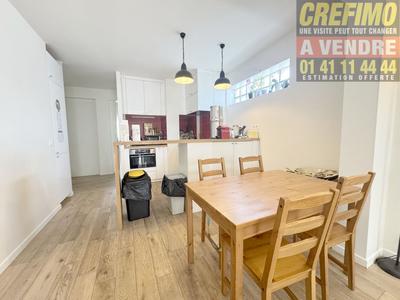 Appartement - 82 m² - 4 pièces