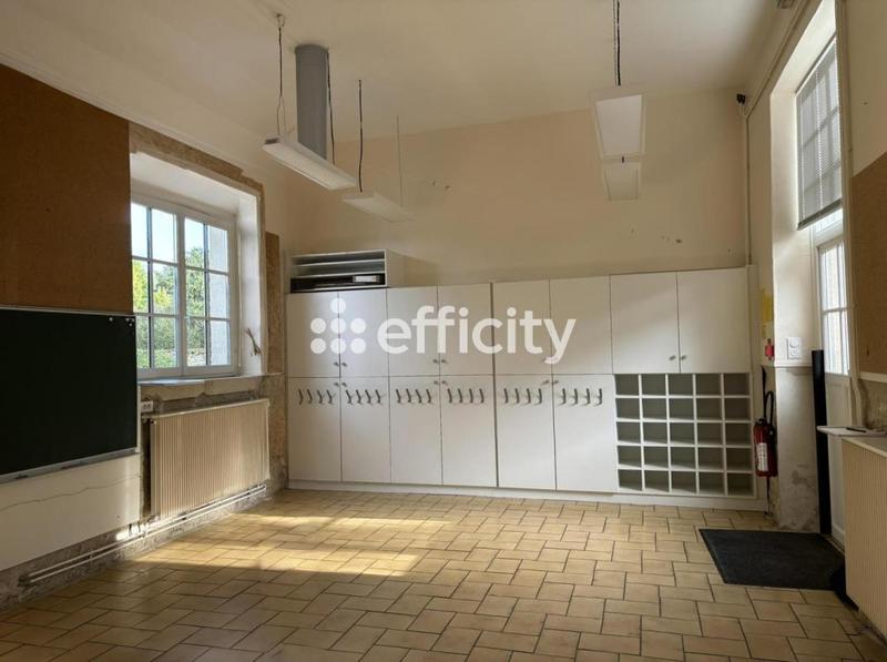 Bureau - 62 m² - 1 pièce