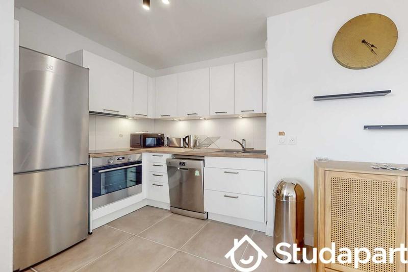 Chambre - 9 m² - 1 pièce