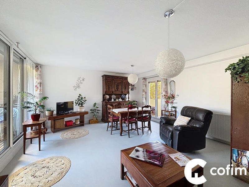 Appartement - 88 m² - 4 pièces