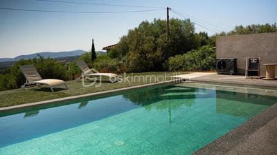 Maison en pierre - 263 m² - 11 pièces