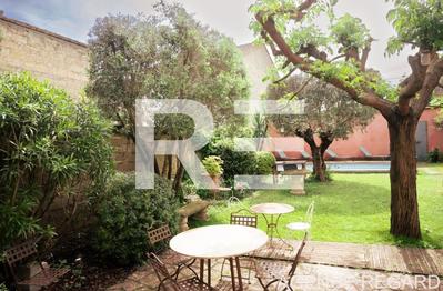 Maison de maîtres - 360 m² - 13 pièces