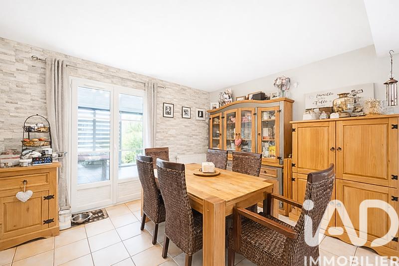 Maison - 158 m² - 8 pièces