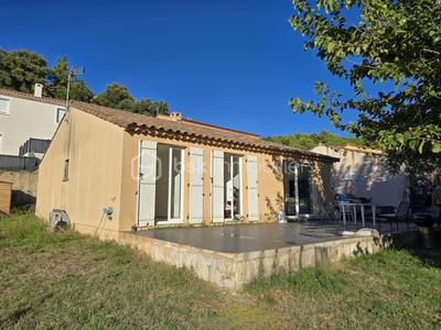 Maison - 99 m² - 5 pièces