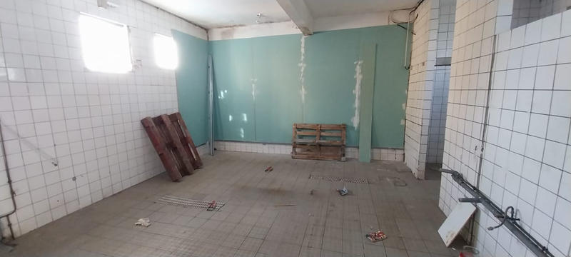 Local d'activités - 365 m²