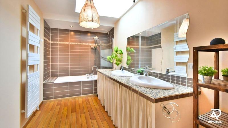 Maison - 123 m² - 4 pièces