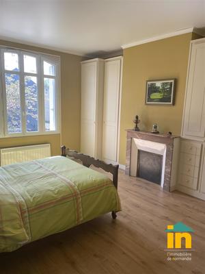 Maison de ville - 160 m² - 6 pièces