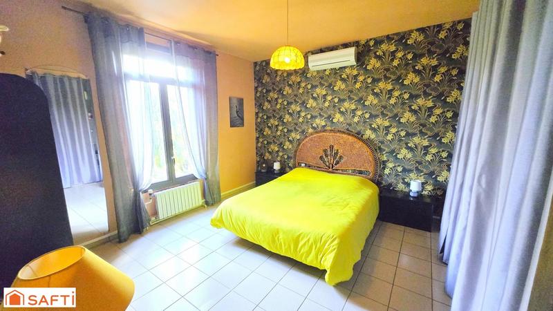 Maison - 200 m² - 9 pièces