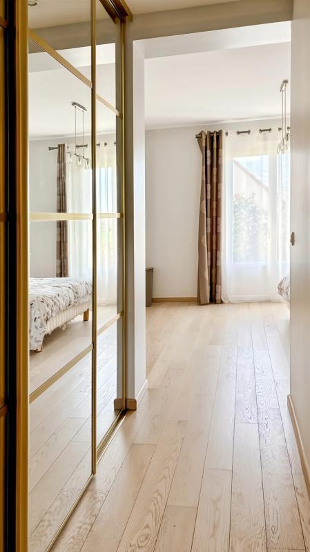 Maison - 202 m² - 9 pièces