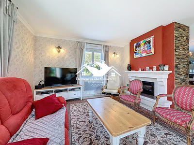 Maison - 215 m² - 7 pièces