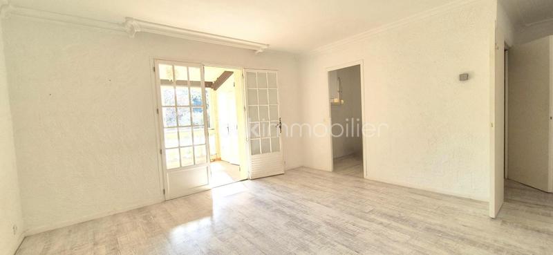 Propriété - 356 m² - 8 pièces