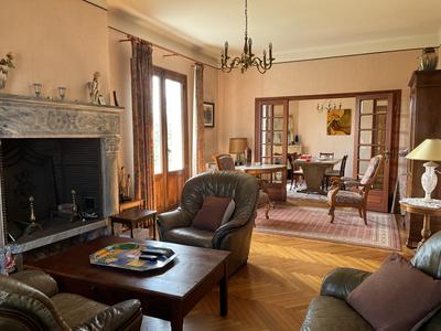 Maison - 186 m² - 4 pièces