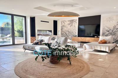 Demeure - 257 m² - 5 pièces