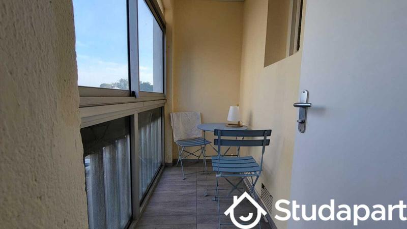 Chambre - 12 m² - 1 pièce