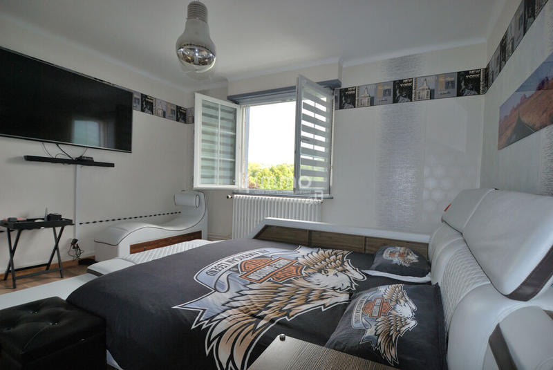 Maison - 195 m² - 6 pièces