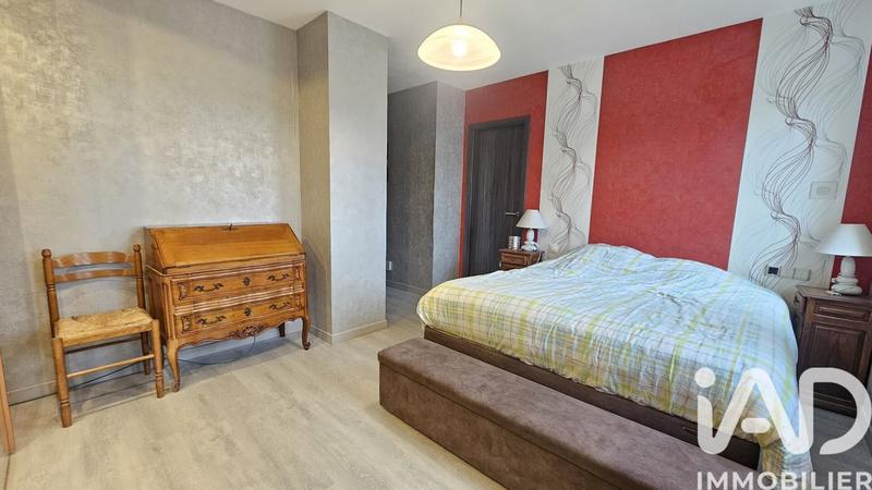 Maison - 191 m² - 7 pièces