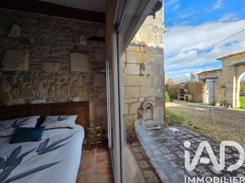 Maison - 260 m² - 8 pièces