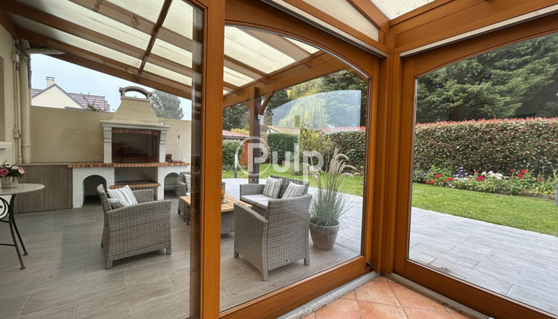 Maison - 195 m² - 8 pièces