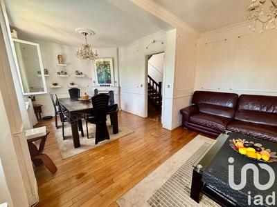 Maison - 104 m² - 6 pièces