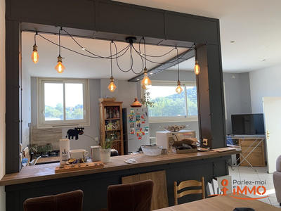 Appartement - 160 m² - 7 pièces