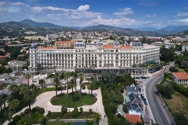 Appartement - 171 m² - 4 pièces