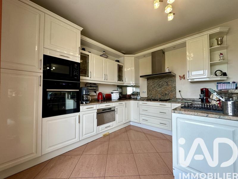 Maison - 156 m² - 7 pièces