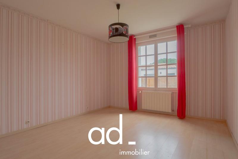 Maison - 138 m² - 5 pièces