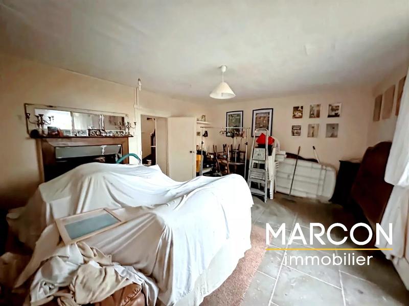 Immeuble mixte - 103 m² - 9 pièces