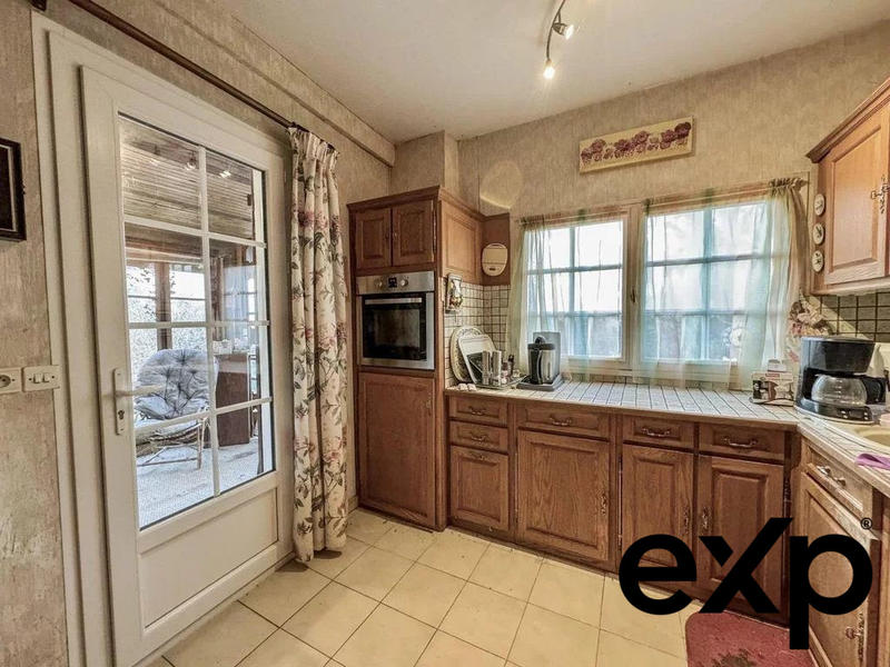 Maison - 198 m² - 8 pièces