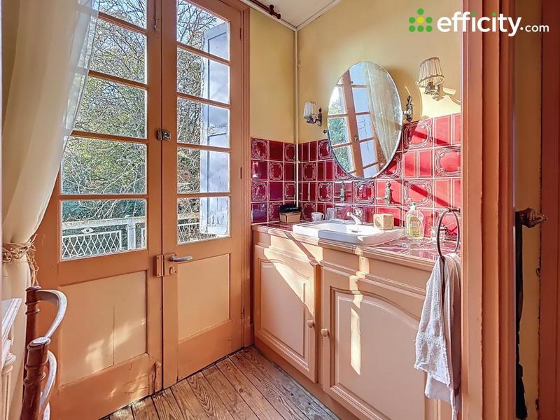 Maison bourgeoise - 275 m² - 8 pièces