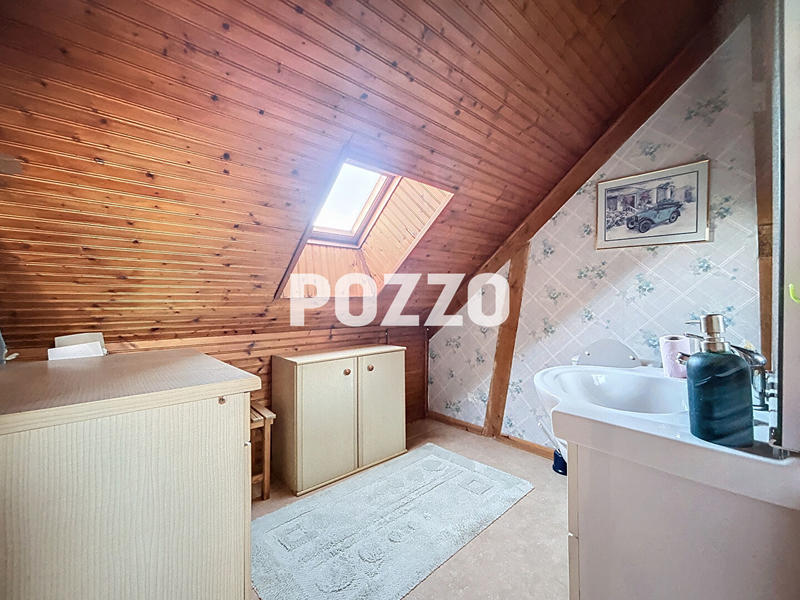 Maison - 93 m² - 5 pièces
