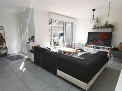 Maison - 94 m² - 4 pièces