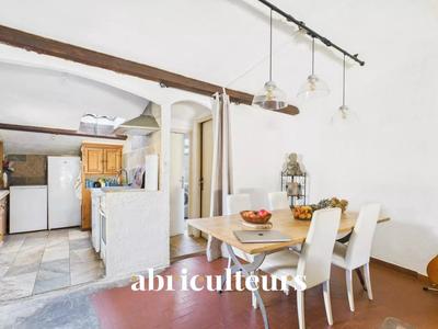 Appartement ancien - 68 m² - 3 pièces