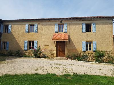 Maison ancienne - 235 m² - 10 pièces