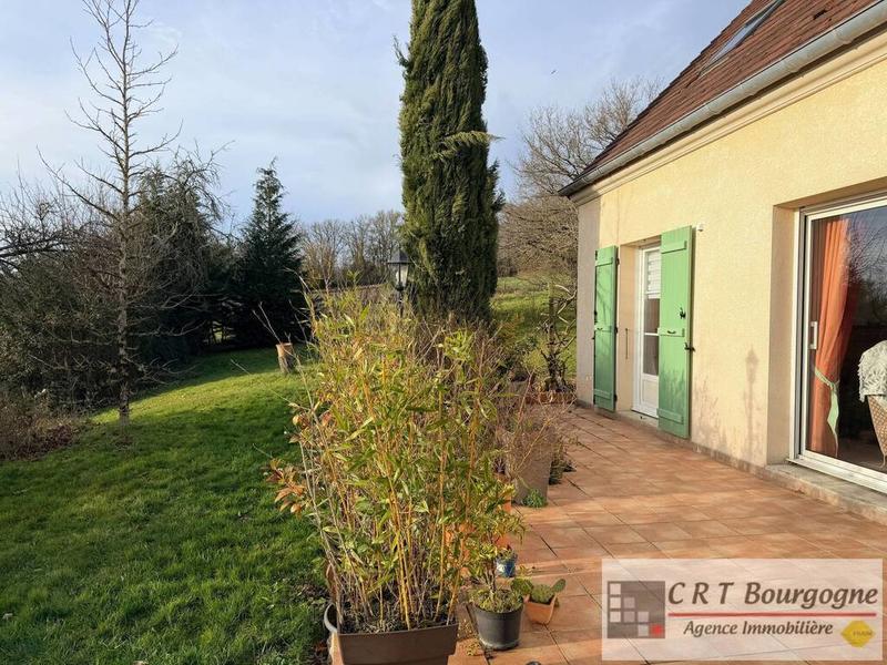 Maison - 202 m² - 7 pièces