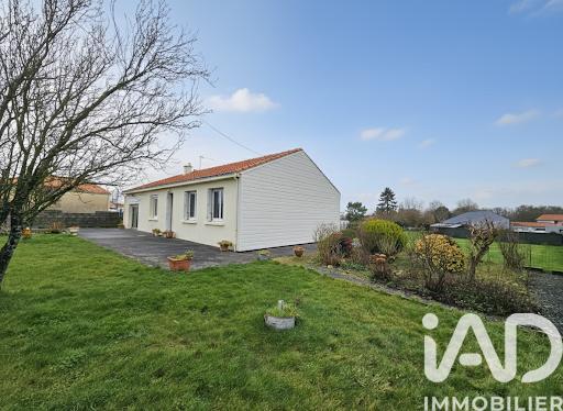 Maison - 94 m² - 5 pièces