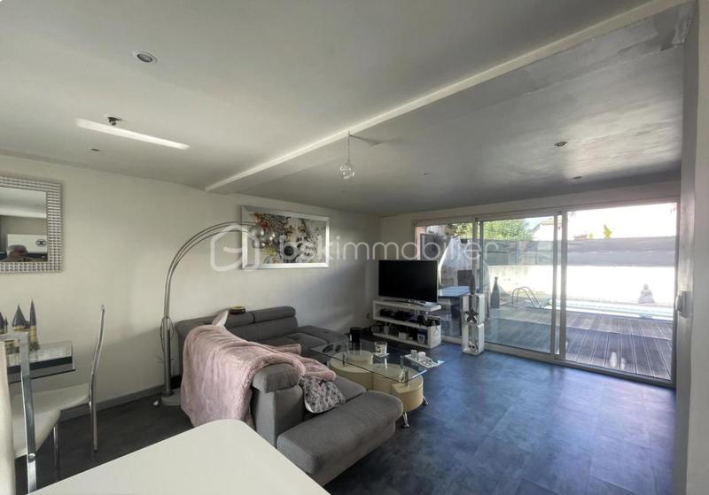 Villa - 90 m² - 4 pièces